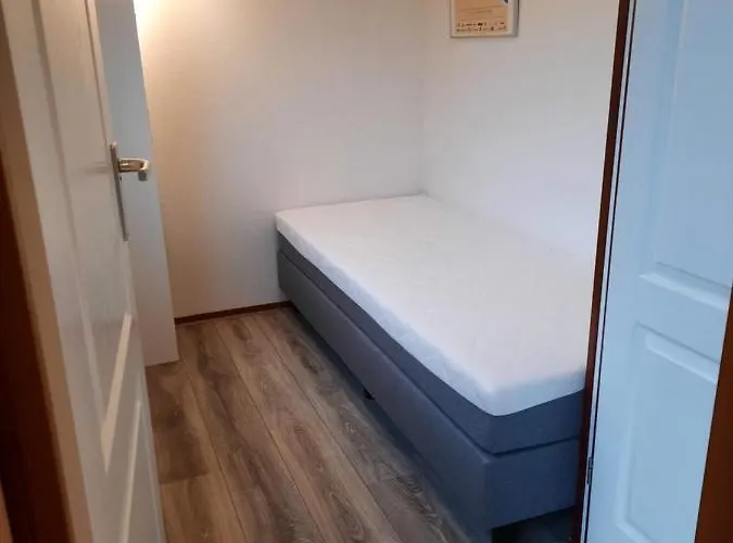 M & J База отдыха *